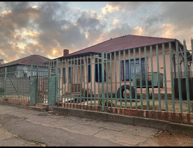 14 BEDROOM HOUSE FOR SALE IN ELSBURG